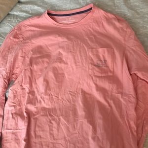 Men’s vineyard vines long sleeve shirt